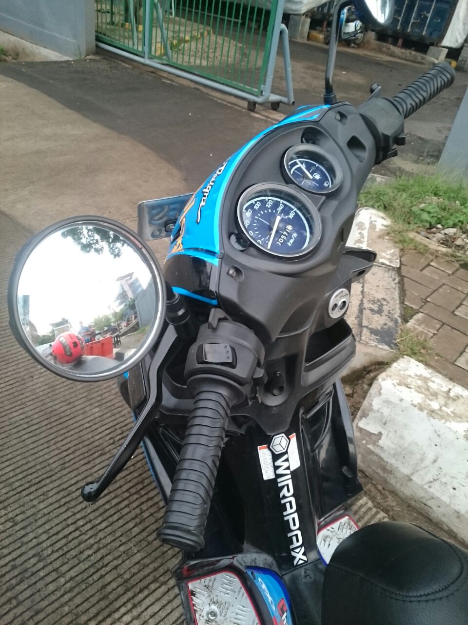 spion motor suzuki skywave